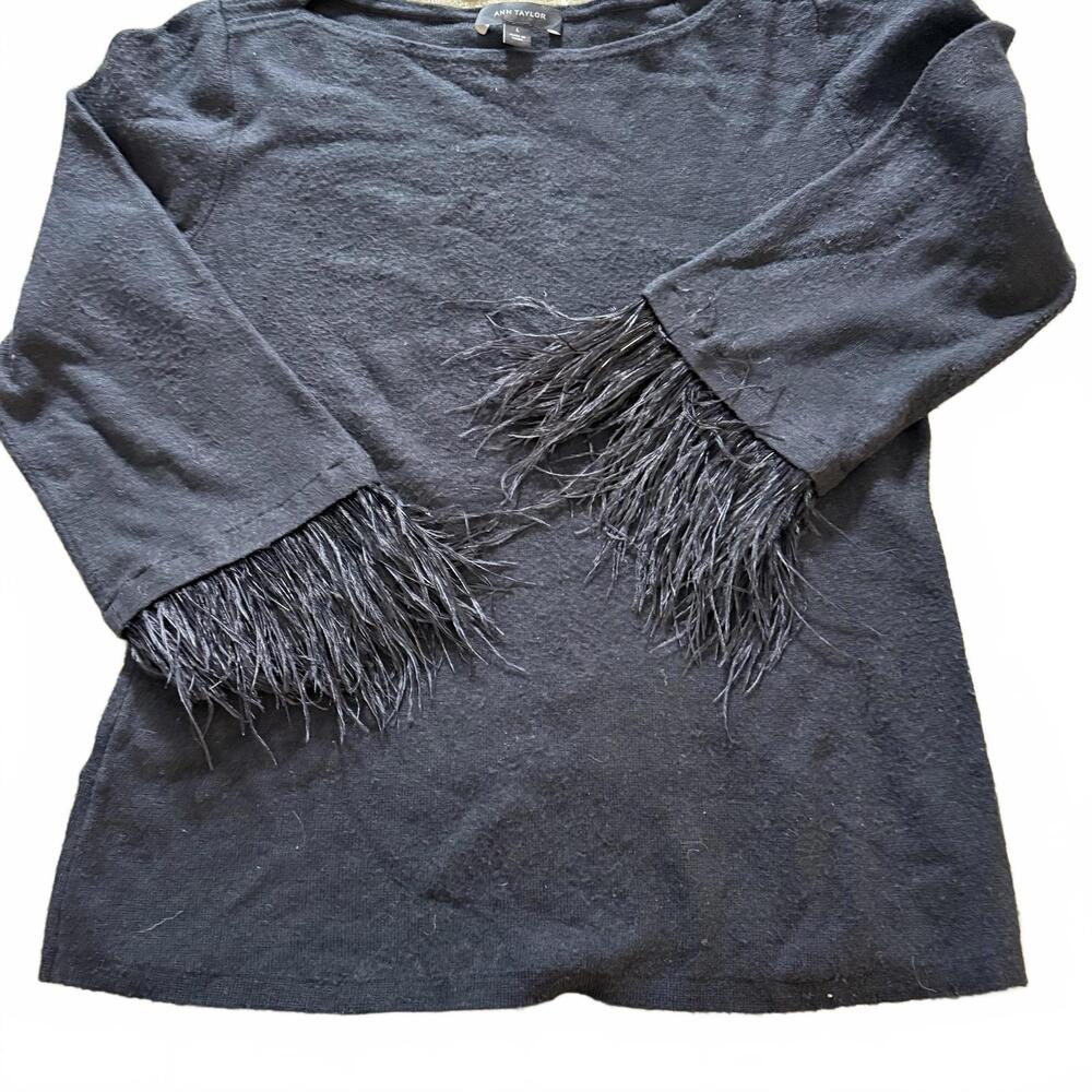 ANN TAYLOR Black Crew Neck‎ GLAM Sweater 3/4 Sleeve with Feather Trim. SZ Large